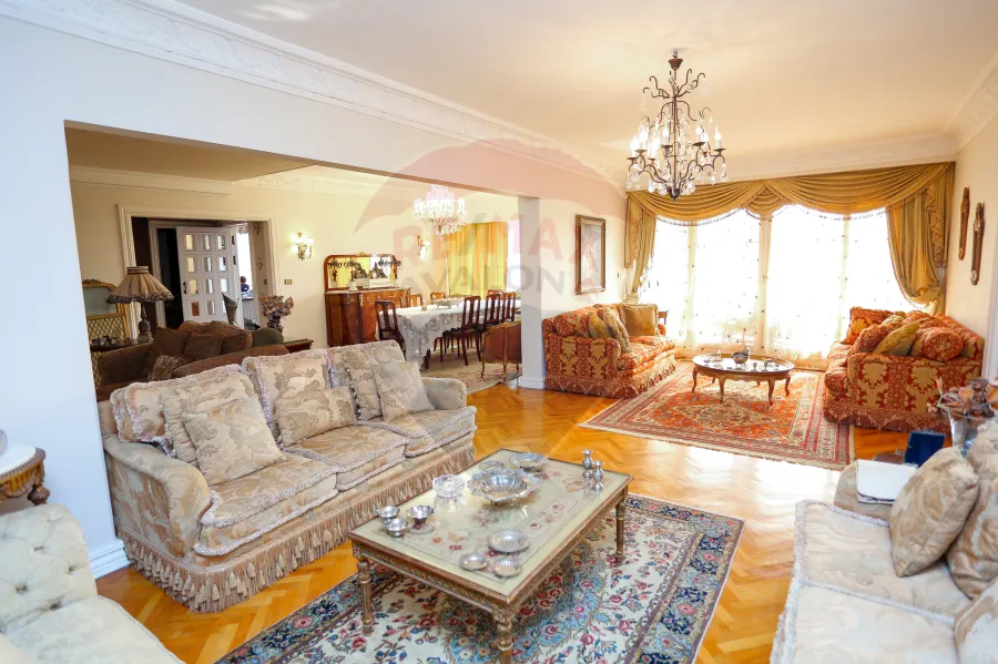 شقة للبيع  350 م كفر عبده (ميدان سانت چيني) -