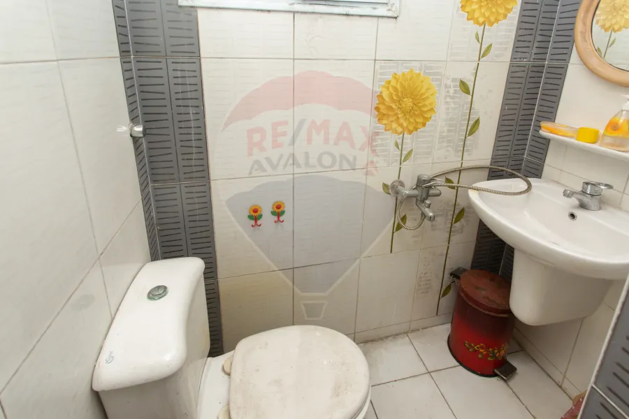 Apartment for sale 145 m Gleem (Al-Misk Street - steps from the sea)