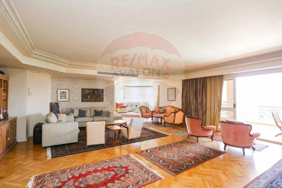 Apartment for sale 400 m Kafr Abdo (steps from al lemby garden)