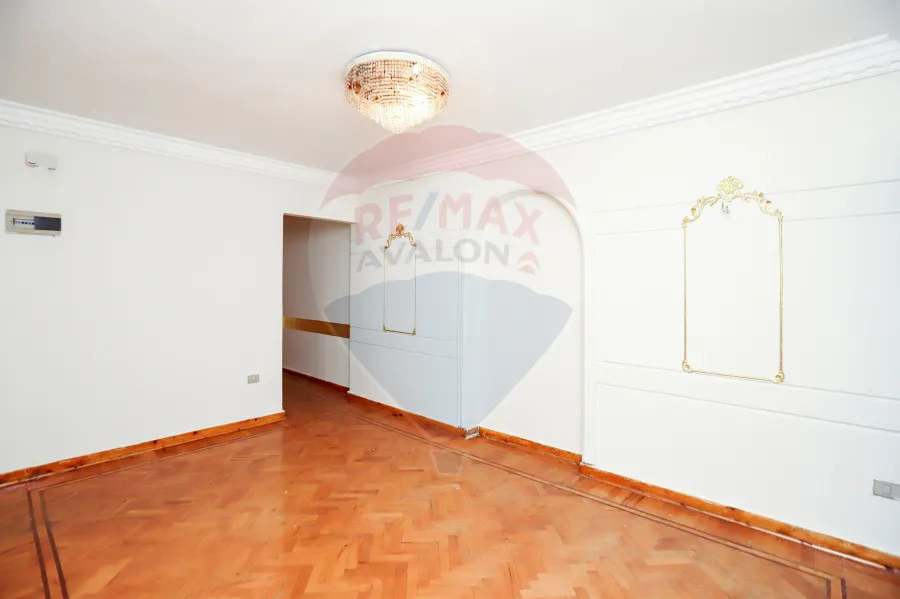 Penthouse For Sale 138 m Miami ( Gamal Abd El Nasr st )