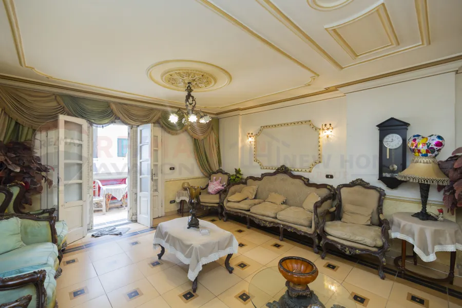 Apartment for sale 185 m Gleem (Mahmoud El Deeb St - second number from the sea)