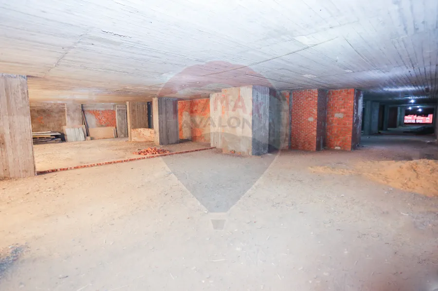 Commercial shop + mezzan for Rent 325 m Lauran (Elhorrya Road)