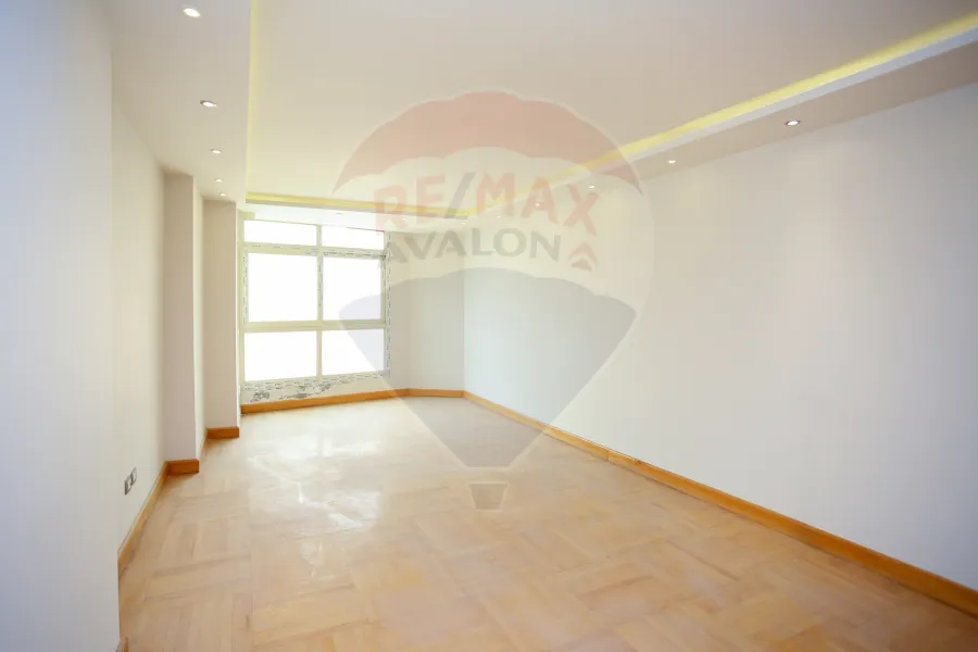 شقة فاخرة للايجار 340 م جليم (امام قصر المجوهرات)