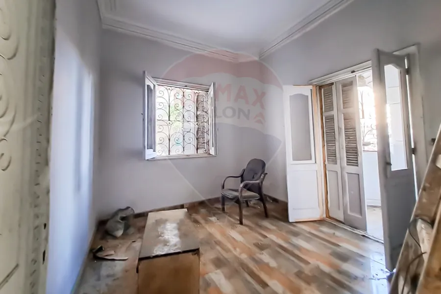 مقر إداري للإيجار 140 م الشاطبي ( خطوات من البحر )