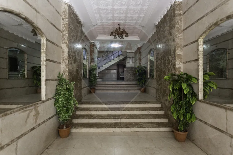 شقة للبيع 165 م الابراهيمية (ش كانوب)