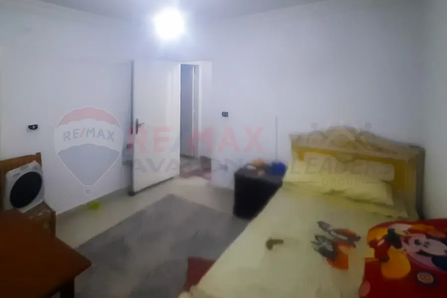 شقة للبيع 145 م ميامي (ش جمال عبد الناصر)