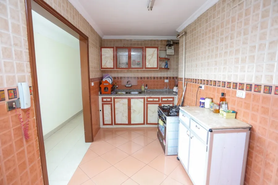 Furnished Apartment for rent 300 m Sidi Gaber (Number 3 From Corniche)