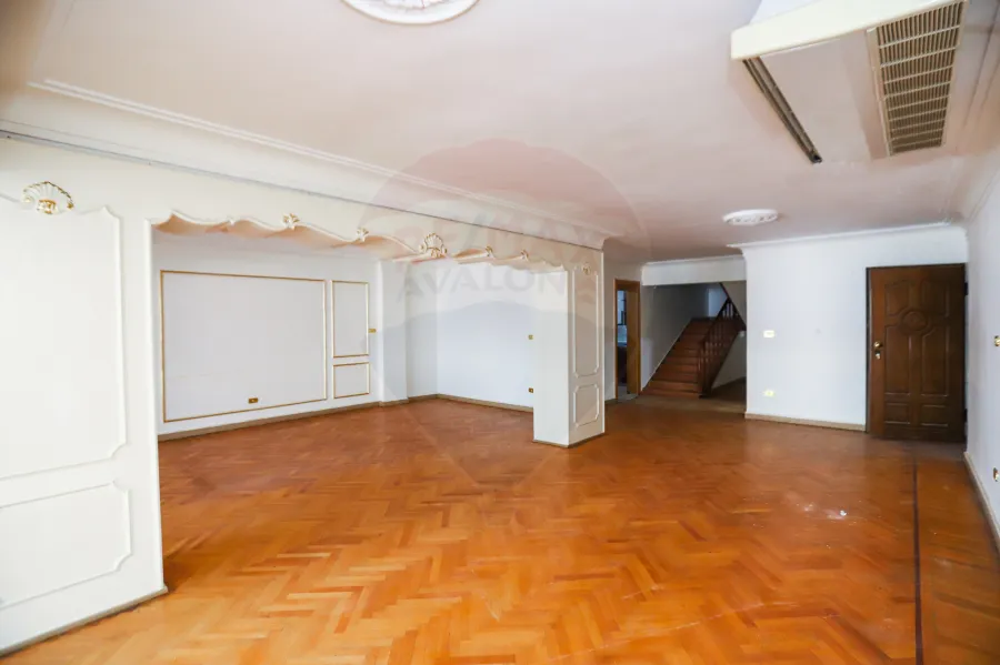 شقة دوبلكس للبيع 400 م لوران (ش محمد صدقي)