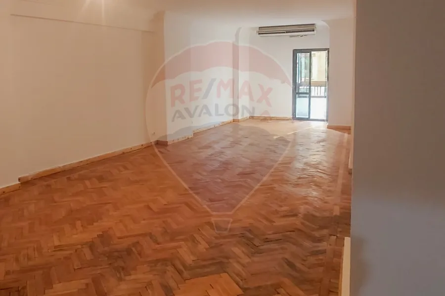 شقة للبيع 220 م بولكلي (ش ابو قير)