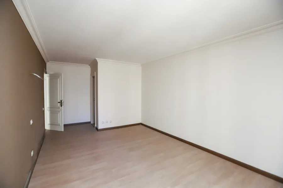 Apartment For Sale 300 m Smouha (Fawzi Moaaz St.- Seif Building)