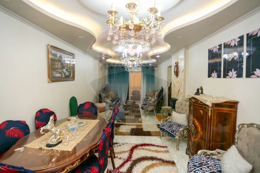 شقة للبيع 150 م العصافرة بحري (بجوار فندق الورده البيضاء)