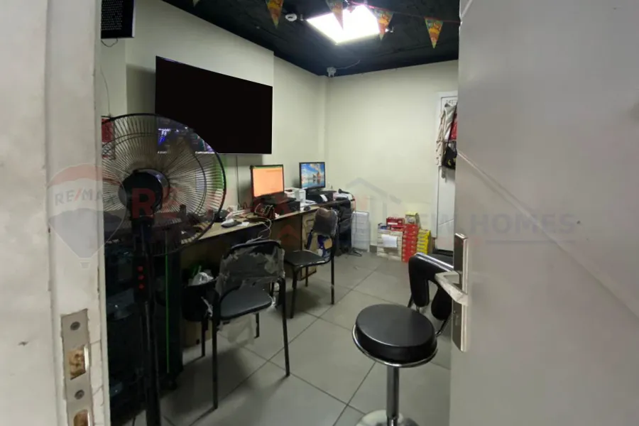 محل للبيع 277 م سموحة (ش الخمسين) - 35,000,000 ج