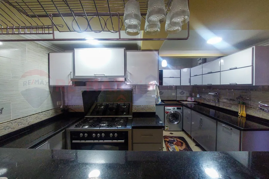 شقة للايجار قانون جديد 283 م سموحة الجديدة (كومباوند سموحة انترانس - بجوار نادي الإتحاد)