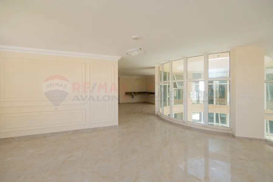 Palace for sale (Marseilia Beach 4 - Sidi Abddelrahman) 1,300 m