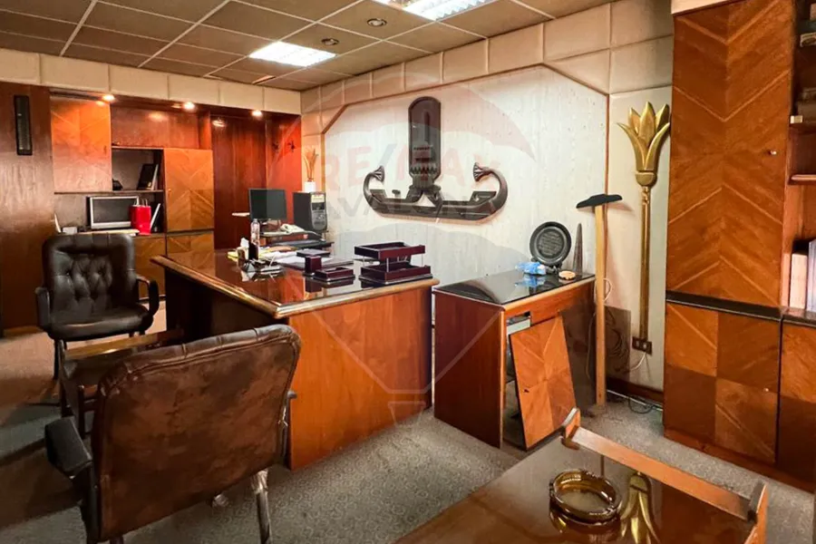 شقة إداري للإيجار 200 م كفر عبده (ش فيكتور امانويل الثالث)