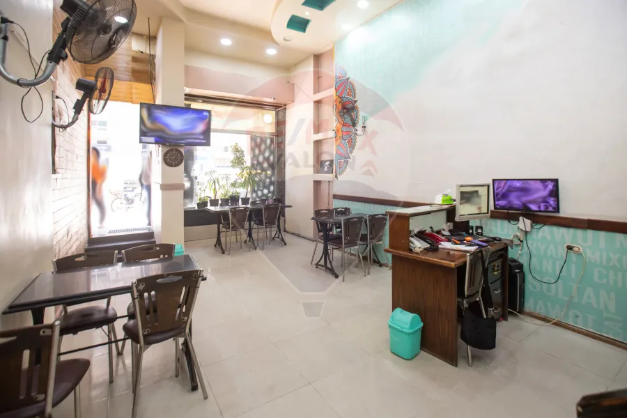 محل للبيع  100 م ميامى (شارع 45 الرئيسى)