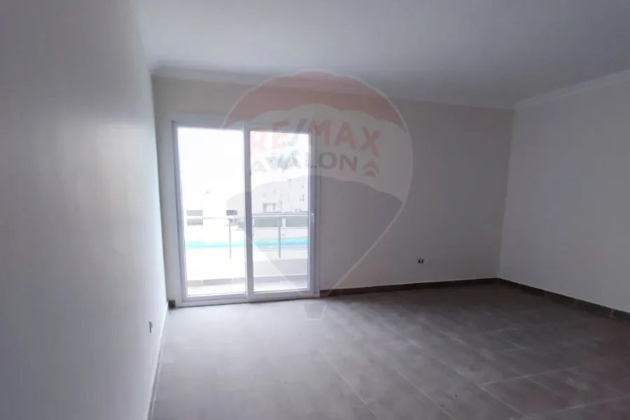 فيلا للبيع 290 م الساحل الشمالى ( قرية مرسيليا بيتش 4) - أول سكن