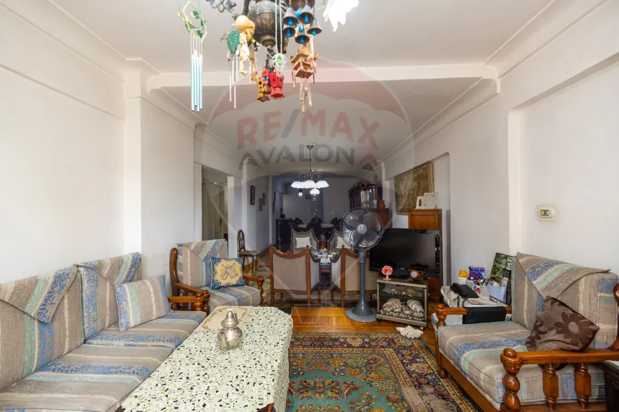 شقة للبيع 165 م صافى لوران (ش الاقبال)