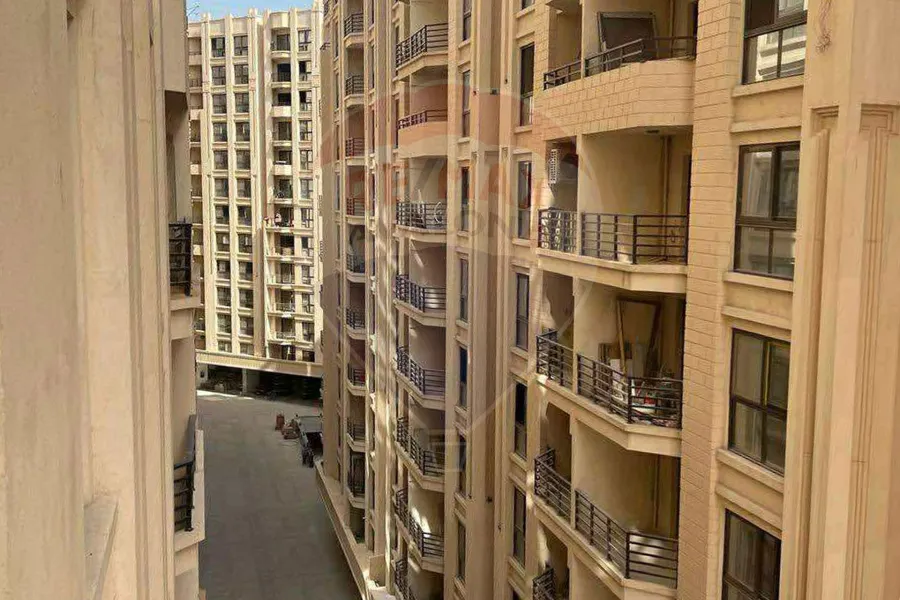 شقة للبيع 174 م سموحة (فالورى أنطونيادس)