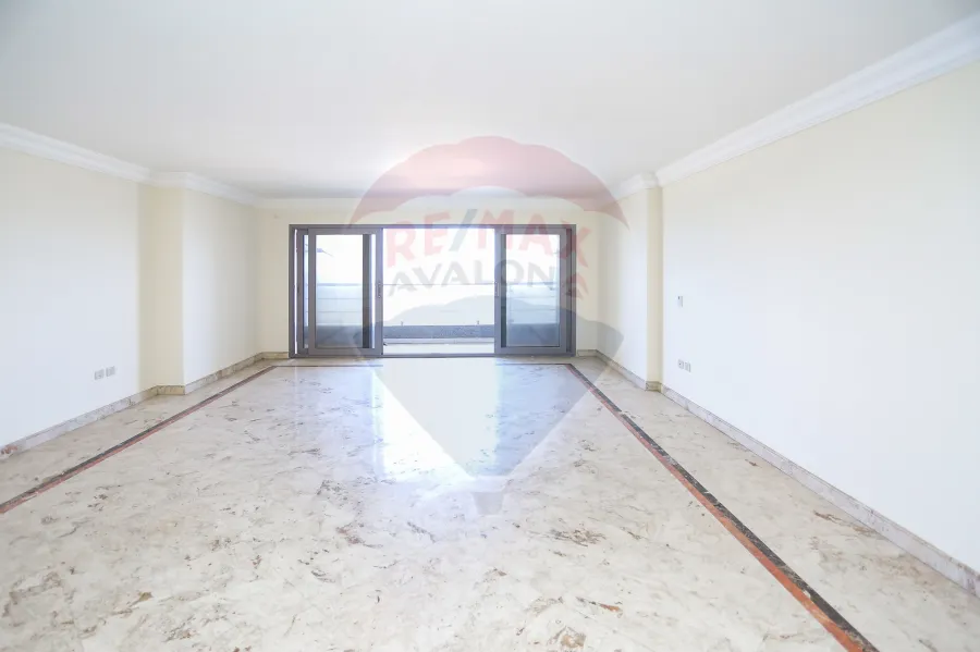 Apartment for sale 230 m Saba Basha ( Directly On The Sea )