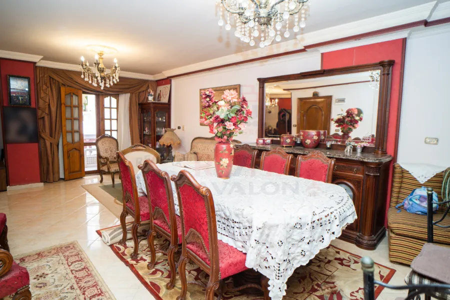 شقة للبيع 160 م بولكلي (ش المصحة)