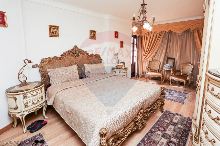 Apartment for sale 175 m Louran ( Mohamed Ezz El Arab St )