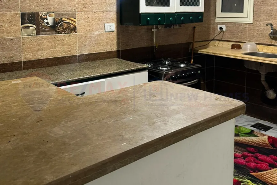 Apartment for sale 135 m Sporting (second number from the sea)