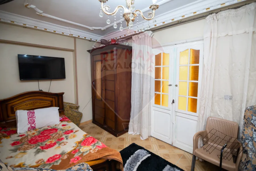 شقة للبيع 130 م محرم بك (ش الرصافة الرئيسي)