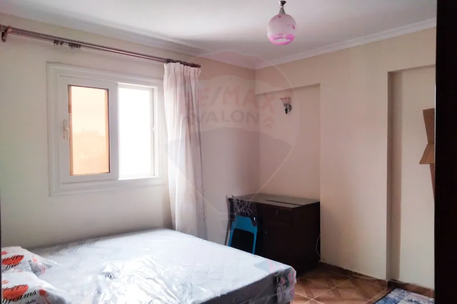 شقة للإيجار المفروش 110م الازاريطة (متفرع من شارع شامبليون)