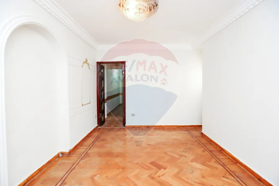 Penthouse For Sale 138 m Miami ( Gamal Abd El Nasr st )