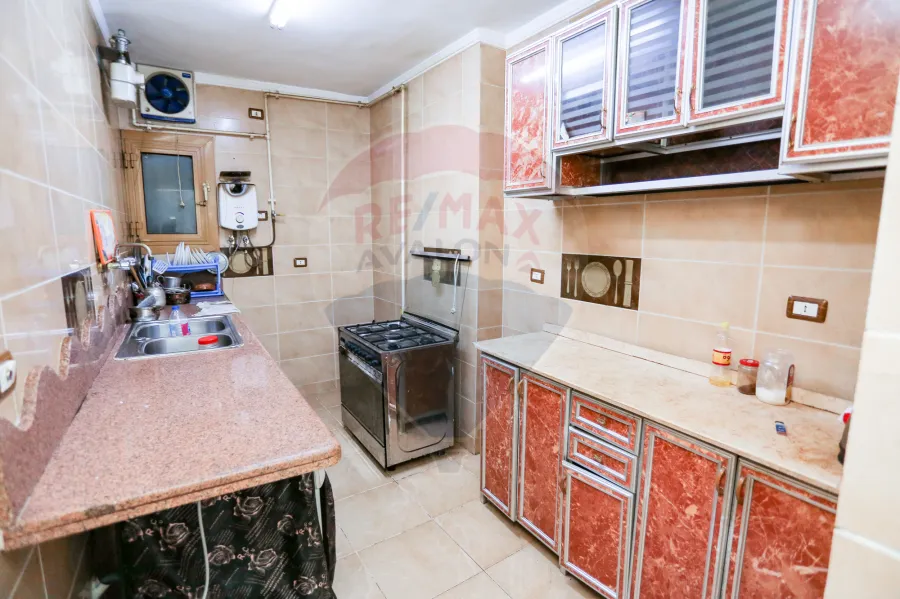 شقة للبيع 125 م كليوباترا ( ش مسجد العبيسى متفرع من شارع الدير )