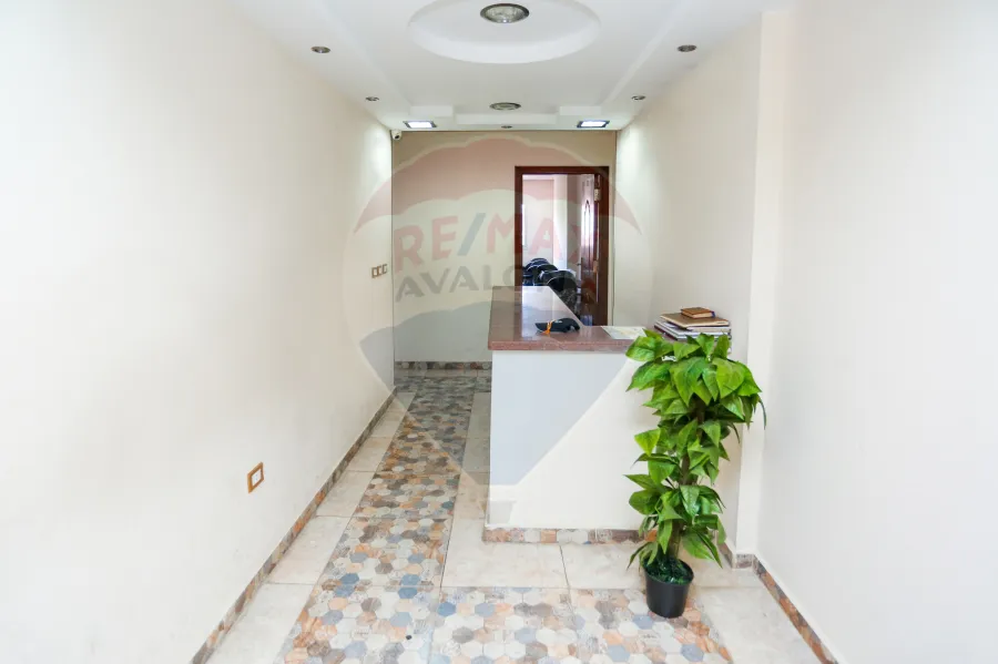 ميزان ادارى للايجار 225 م كامب شيزار ( ش كليه الهندسه )