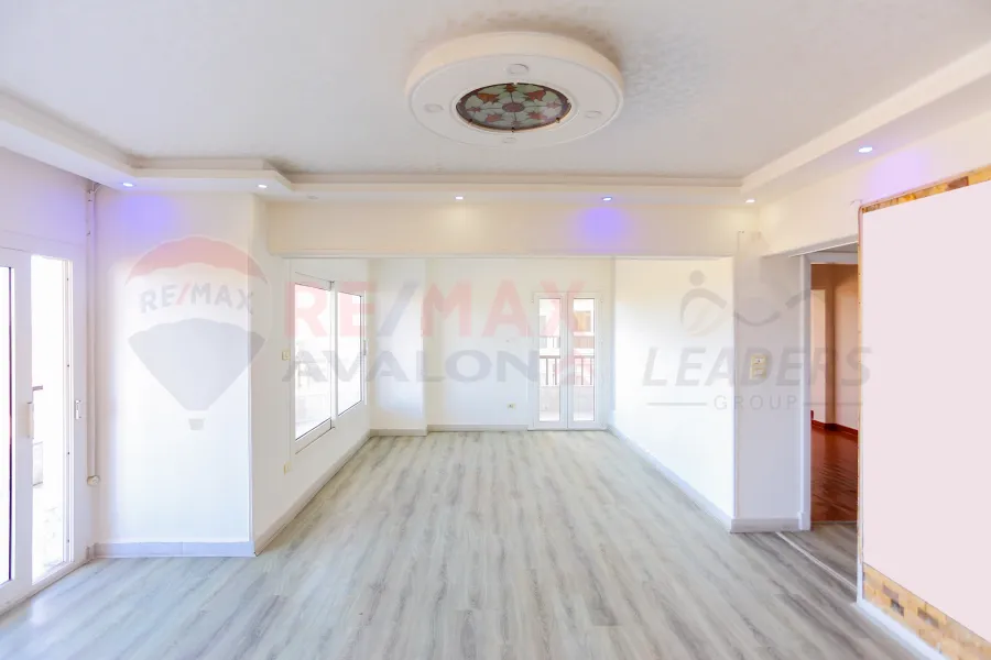 Apartment for sale 180 m Montazah (Sheraton Towers)