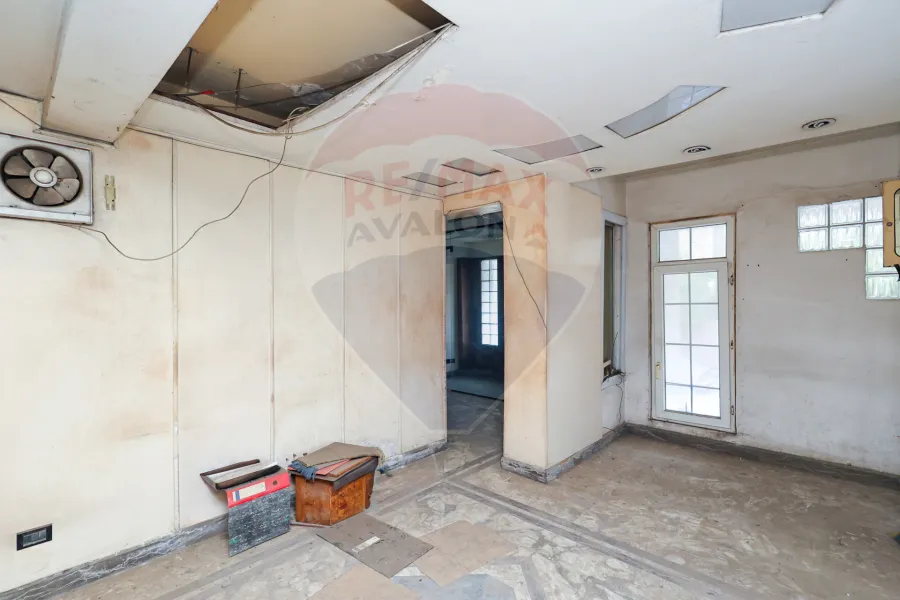 مقر إداري - تجاري للبيع 350 م سموحة (أمام مسجد حاتم)