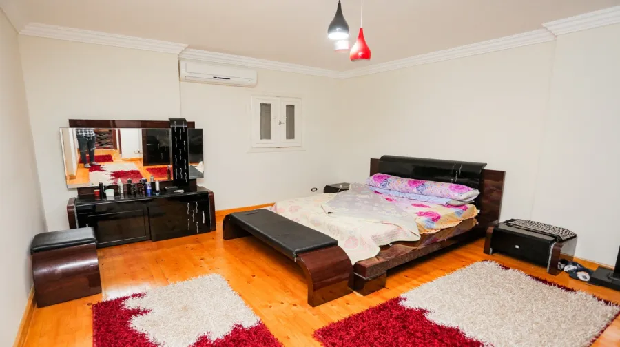 شقة للايجار مفروش 237م  جليم