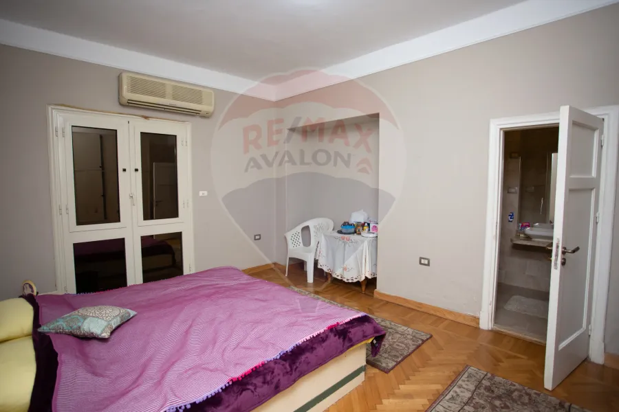 شقة للبيع 150 م وابور المياة (ش عمر الفاروق)