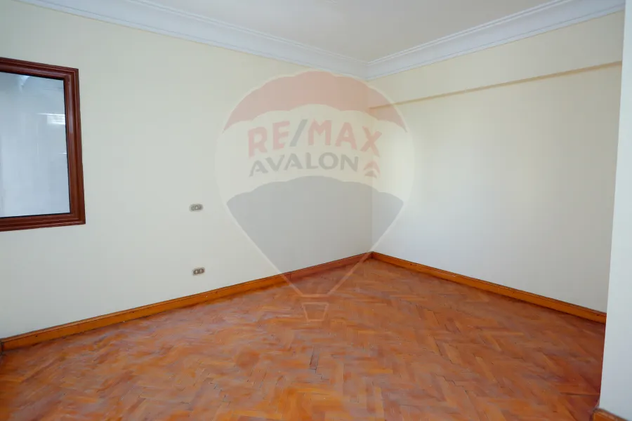 شقة للبيع 198 م سموحة ( عمارة كونتننتال تاور - ش فوزى معاذ)