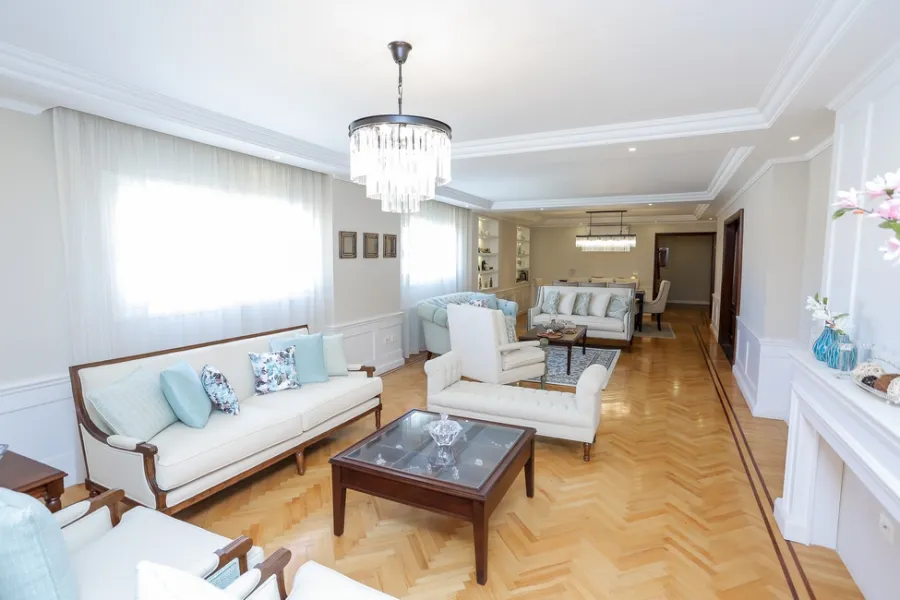 partment For Sale 230m Smouha (Steps From Princess Fawzay's Palace)