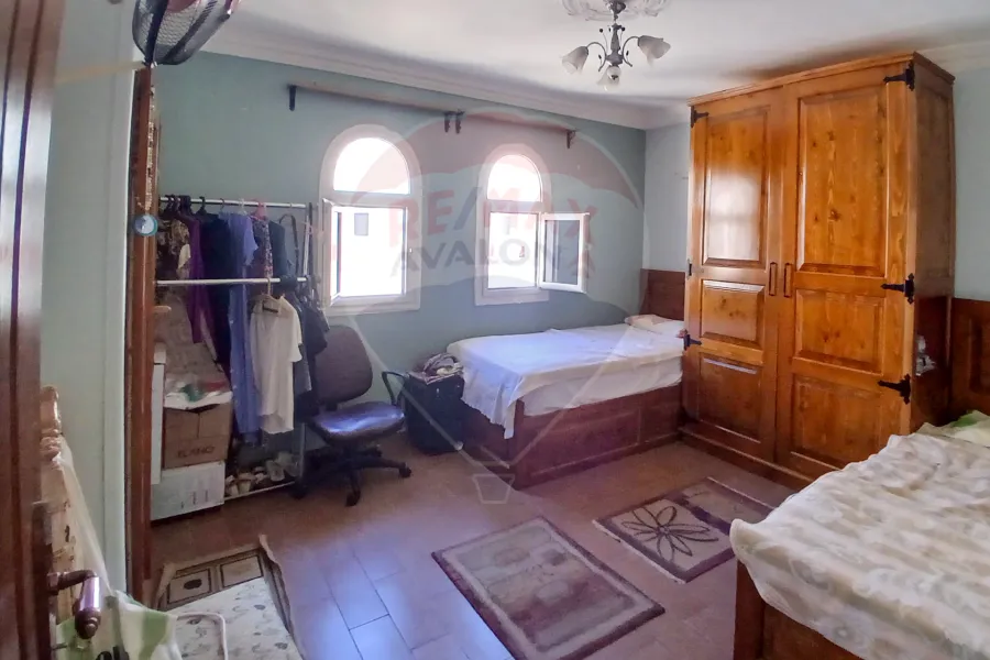 شقة للبيع 112 م سموحة (ش مدرسة الريادة - حدائق السرايا )