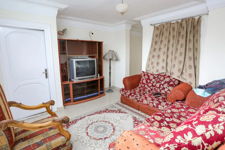 Furnished Apartment for rent 300 m Sidi Gaber (Number 3 From Corniche)