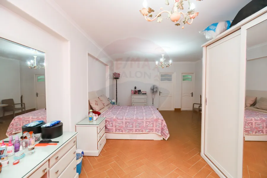 شقة للبيع 160 م فلمنج (متفرع من شارع مصطفي كامل)