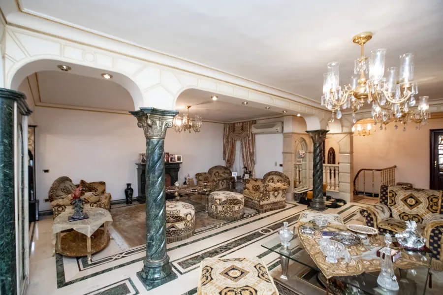 شقة دوبلكس فاخرة للبيع 400م رشدي (ش سوريا)