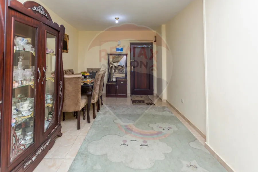 شقة للبيع 95 م سموحه (ش العريش)