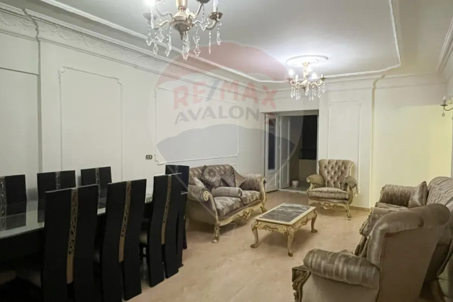 شقة للايجار المفروش 125 م سموحة (ش الهيلتون)