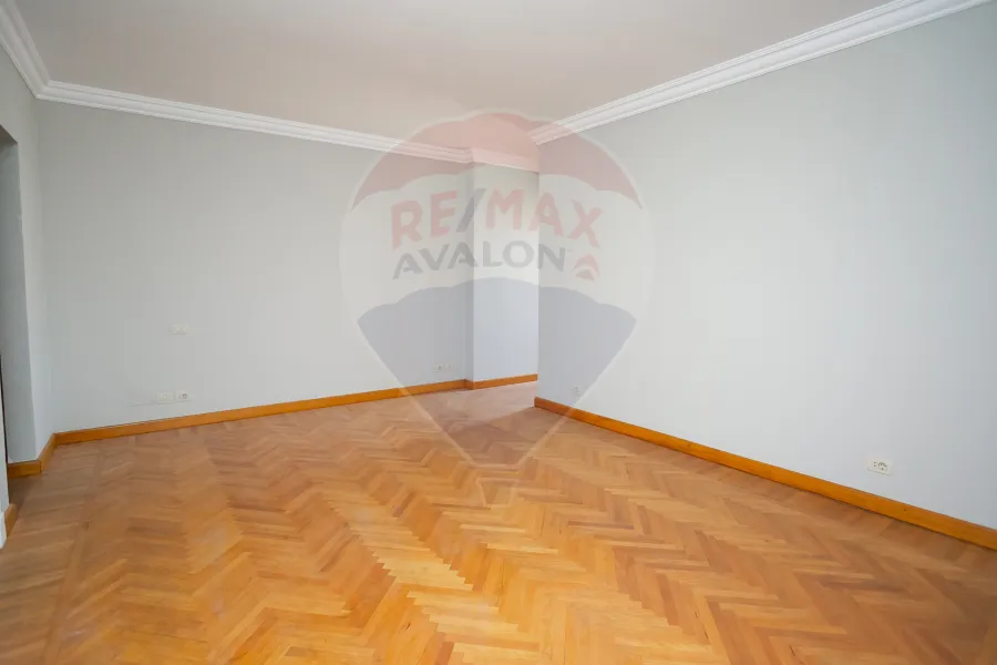 Apartment for sale, 235 m, Smouha (Fawzy Moaz St, Lotus Tower)