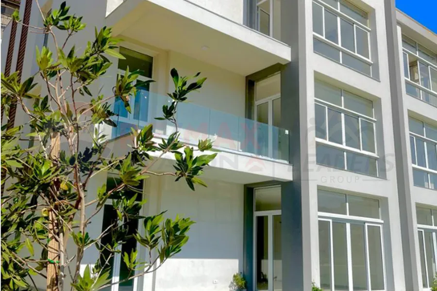 فيلا ستاند الون للبيع (ايلاند - العلمين) 635 م