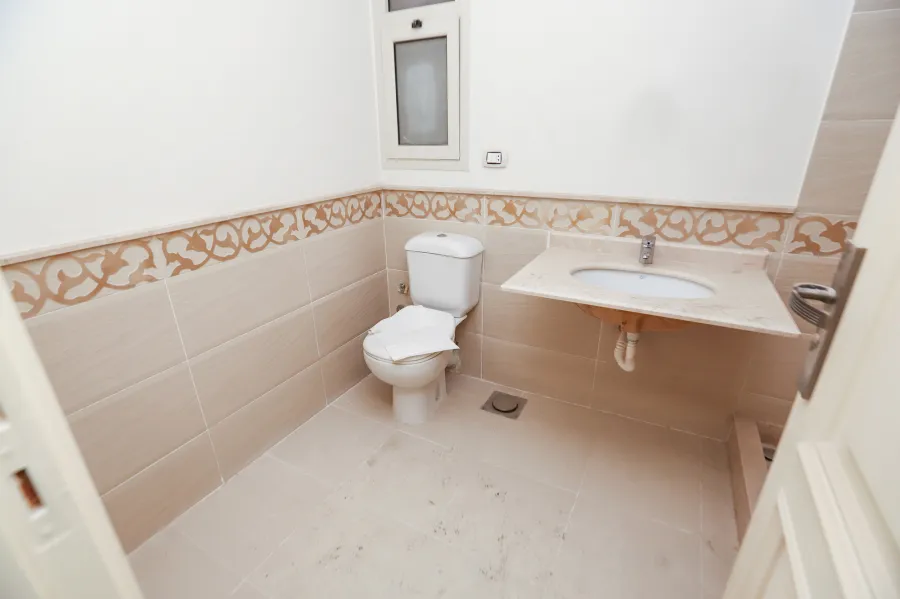 Apartment For Sale 300 m Smouha (Fawzi Moaaz St.- Seif Building)