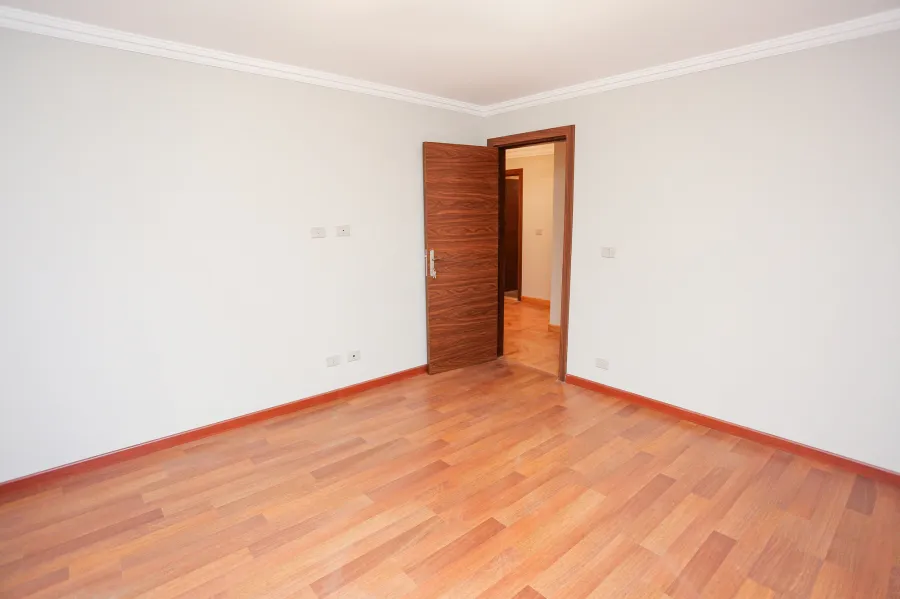 شقة للبيع 330 م جليم ( ش ابو قير )