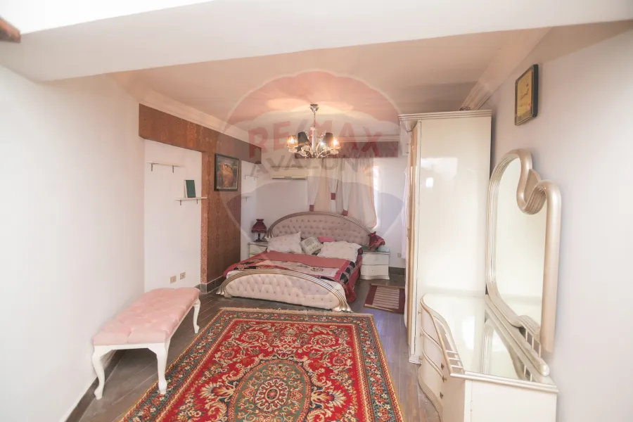 دوبليكس للبيع 245 م سموحة (أبراج الوطنية)