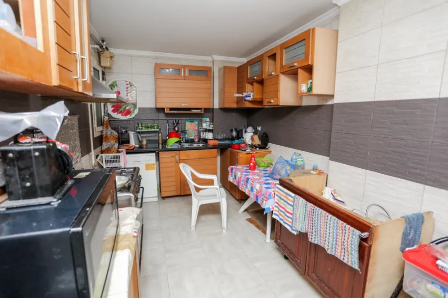 شقة للإيجار228م وابور المياه ( ش جلال الدسوقي)